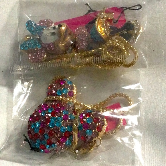 Betsey Johnson. Gold Tone Colorful Rhinestones Mickey Brooch/Necklace - Picture 9 of 10